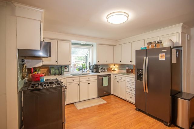 14 Birch Hill Drive, Nashua, NH 03063