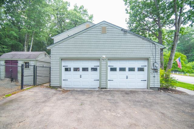 14 Birch Hill Drive, Nashua, NH 03063