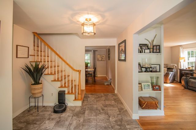 14 Birch Hill Drive, Nashua, NH 03063