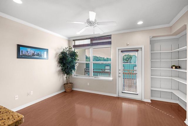 305 E 31st ST 6, Austin, TX 78705