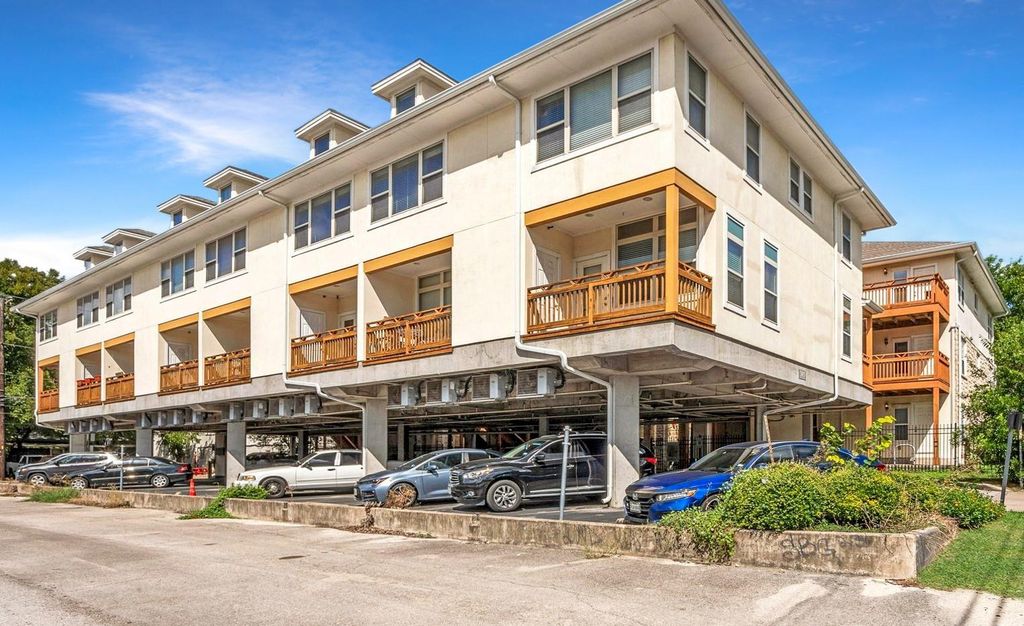 305 E 31st ST 6, Austin, TX 78705