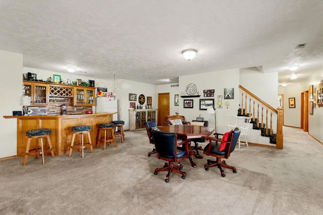 2526 N High Point Cir, Wichita, KS 67205