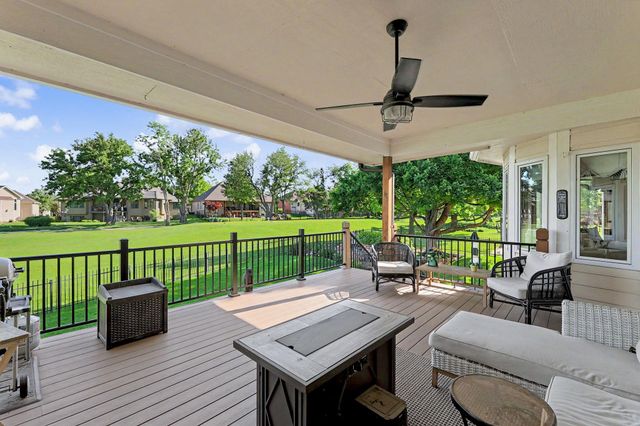 2526 N High Point Cir, Wichita, KS 67205