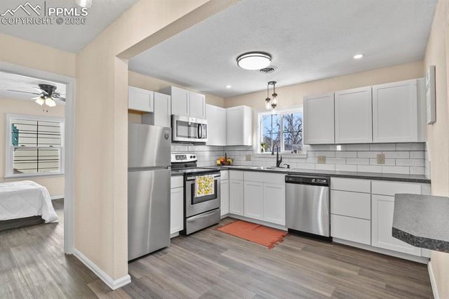 2415 2nd Avenue, Pueblo, CO 81003