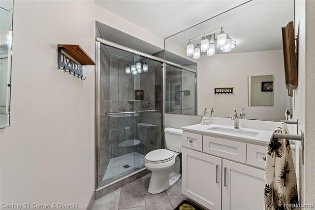 5000 Town Center 1606, Southfield, MI 48075