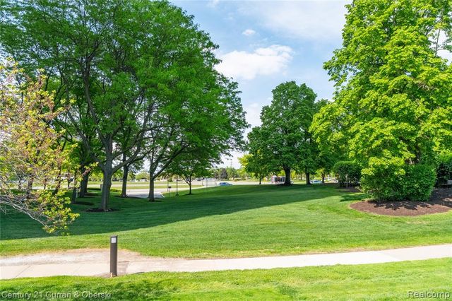 5000 Town Center 1606, Southfield, MI 48075