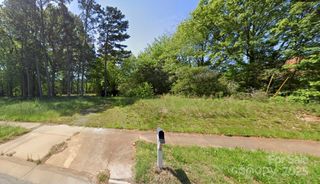 5115 Freedom Drive, Charlotte, NC 28208