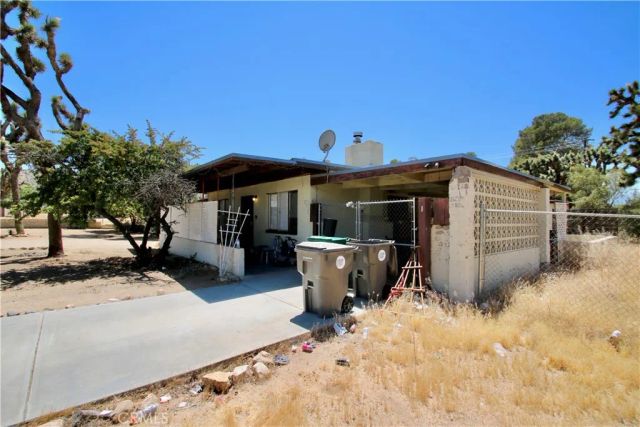7634 Fox A & B, Yucca Valley, CA 92284