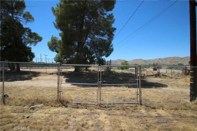 7634 Fox A & B, Yucca Valley, CA 92284