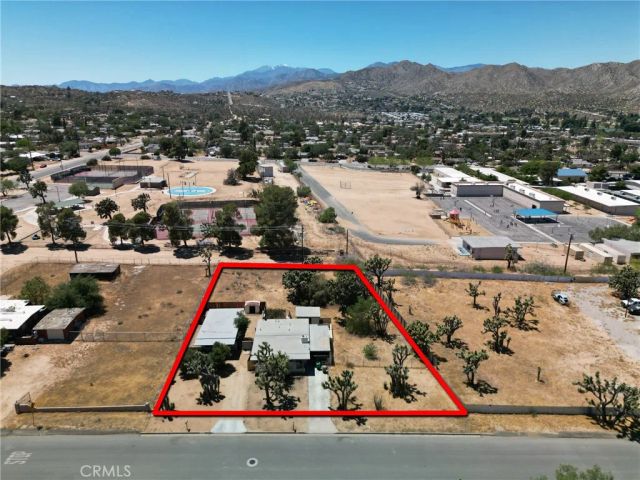 7634 Fox A & B, Yucca Valley, CA 92284