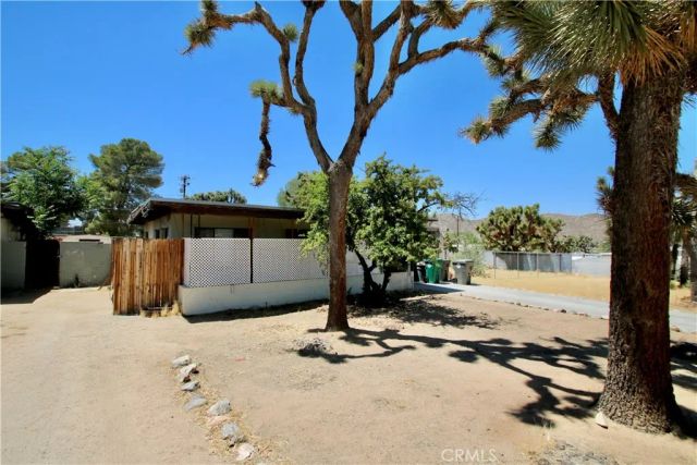 7634 Fox A & B, Yucca Valley, CA 92284