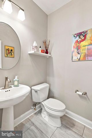17 HUNTCHASE CT, Baltimore, MD 21209