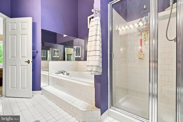 17 HUNTCHASE CT, Baltimore, MD 21209