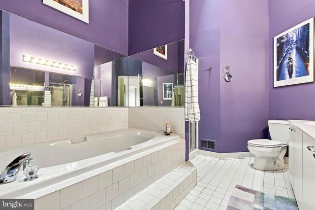17 HUNTCHASE CT, Baltimore, MD 21209