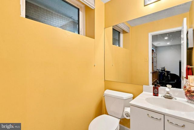 17 HUNTCHASE CT, Baltimore, MD 21209