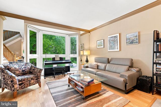 17 HUNTCHASE CT, Baltimore, MD 21209