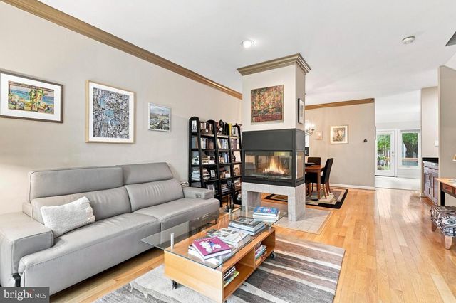 17 HUNTCHASE CT, Baltimore, MD 21209