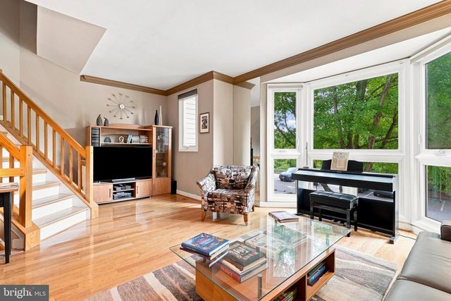 17 HUNTCHASE CT, Baltimore, MD 21209