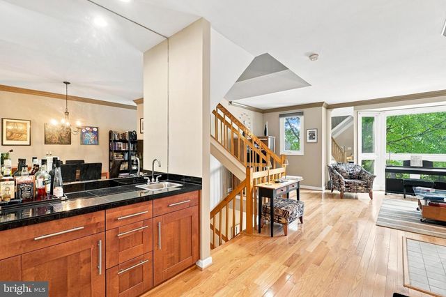 17 HUNTCHASE CT, Baltimore, MD 21209