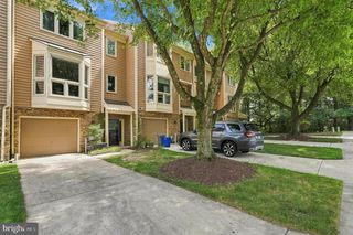 17 HUNTCHASE CT, Baltimore, MD 21209
