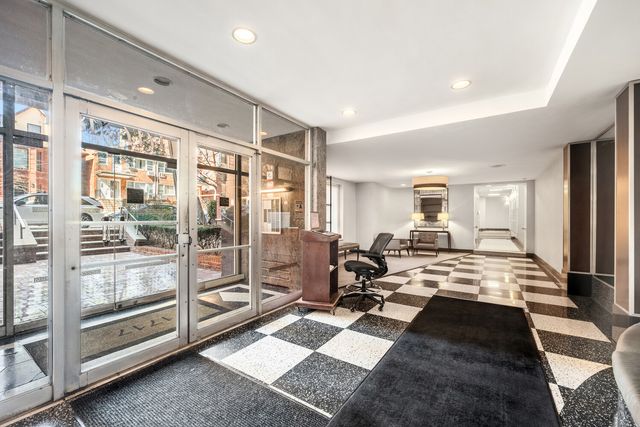 1717 E 18th St Apt 2T, New York City, NY 11229