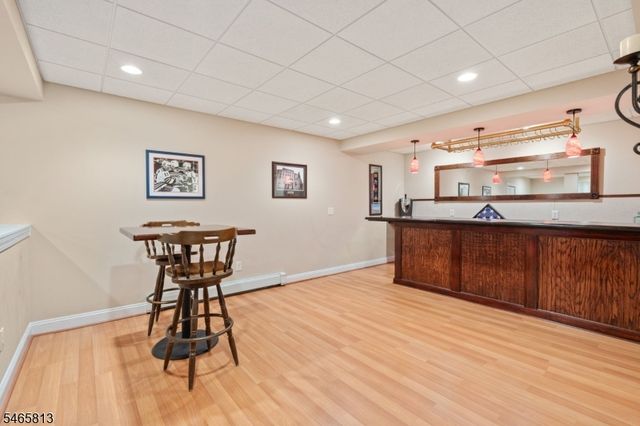 43 Stonehedge Dr, Hardyston Twp., NJ 07460