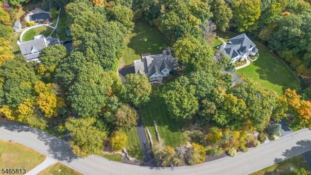43 Stonehedge Dr, Hardyston Twp., NJ 07460