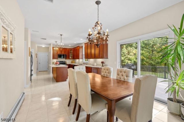 43 Stonehedge Dr, Hardyston Twp., NJ 07460