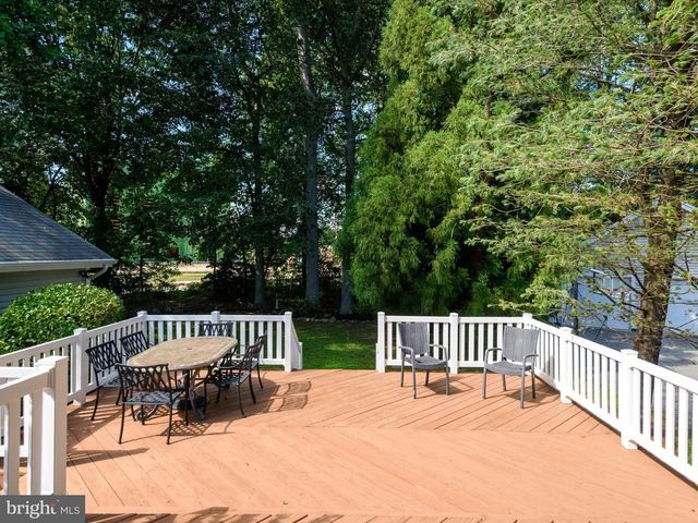 605 HUNTINGTON DR, Downingtown, PA 19335