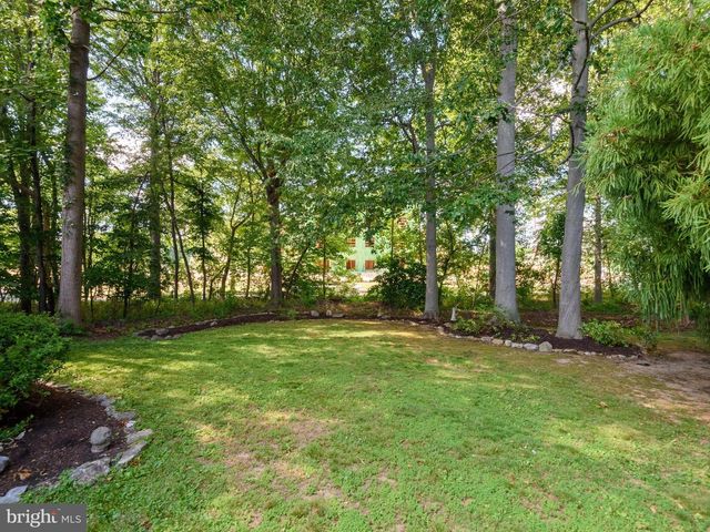 605 HUNTINGTON DR, Downingtown, PA 19335