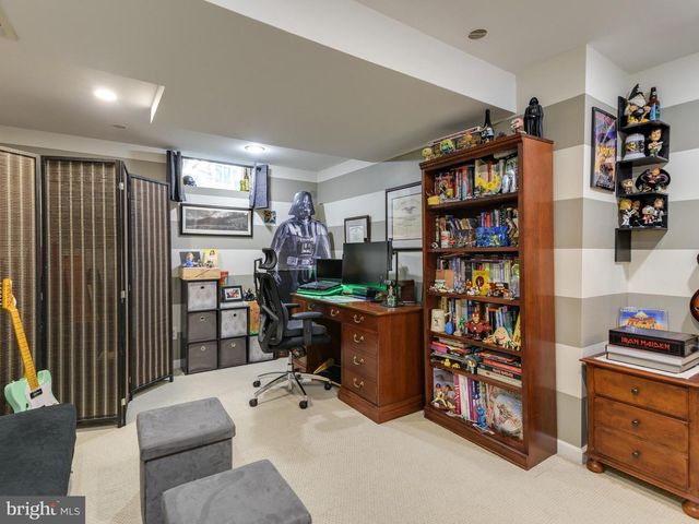 605 HUNTINGTON DR, Downingtown, PA 19335