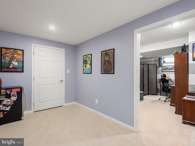 605 HUNTINGTON DR, Downingtown, PA 19335