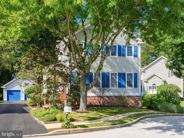 605 HUNTINGTON DR, Downingtown, PA 19335