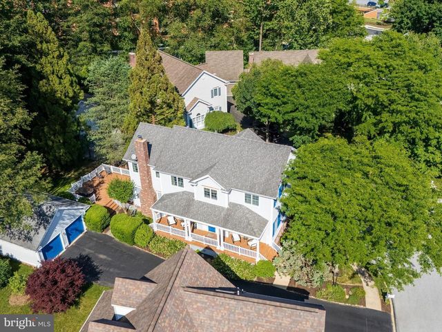 605 HUNTINGTON DR, Downingtown, PA 19335