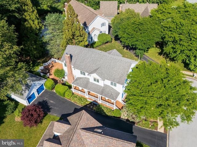 605 HUNTINGTON DR, Downingtown, PA 19335