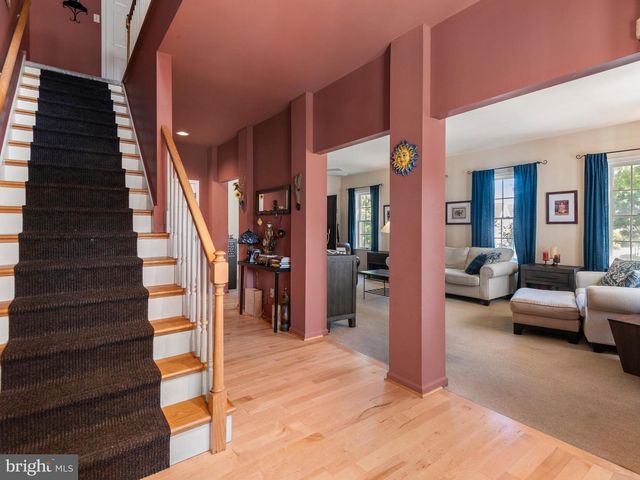 605 HUNTINGTON DR, Downingtown, PA 19335