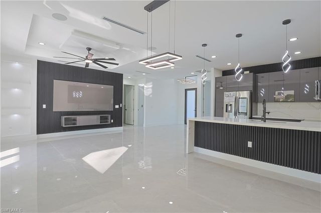 809 Williams AVE, Lehigh Acres, FL 33972