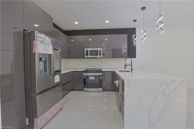 809 Williams AVE, Lehigh Acres, FL 33972