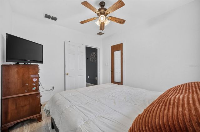 11855 SE 141ST TERRACE, Ocklawaha, FL 32179