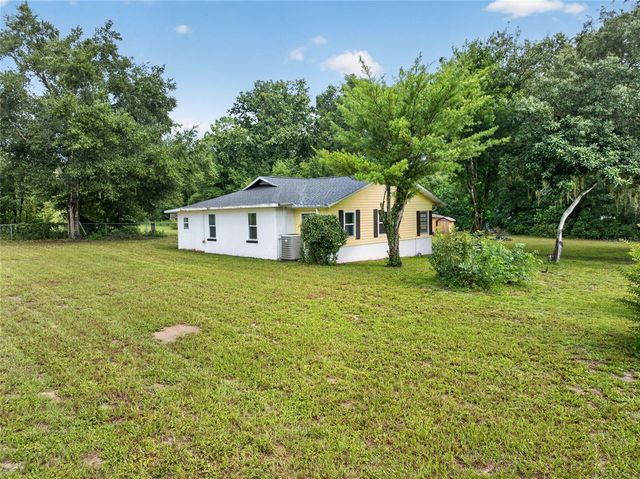 11855 SE 141ST TERRACE, Ocklawaha, FL 32179
