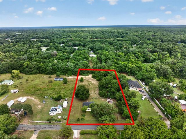 11855 SE 141ST TERRACE, Ocklawaha, FL 32179