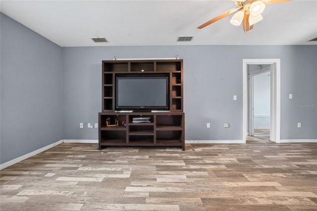 11855 SE 141ST TERRACE, Ocklawaha, FL 32179