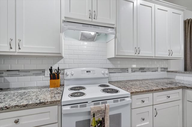 4552 Corregidor Street, Dallas, TX 75216