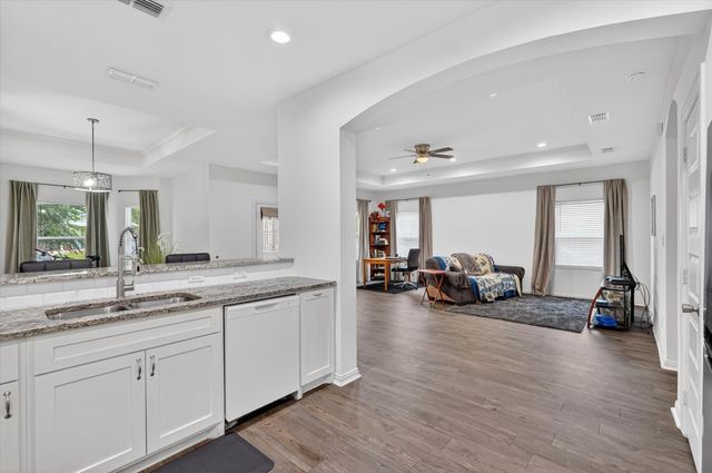 4552 Corregidor Street, Dallas, TX 75216