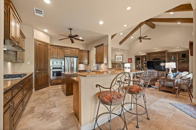 14 Borello DR 14, Austin, TX 78738