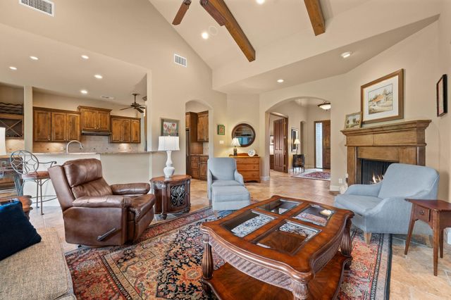 14 Borello DR 14, Austin, TX 78738