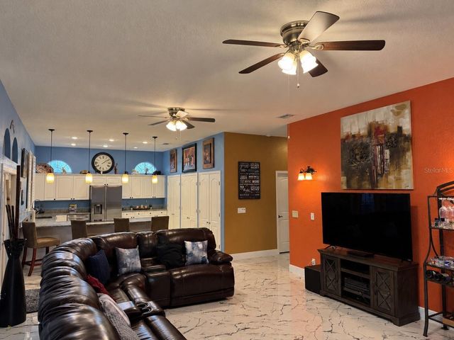 3009 W CLINTON STREET, Tampa, FL 33614