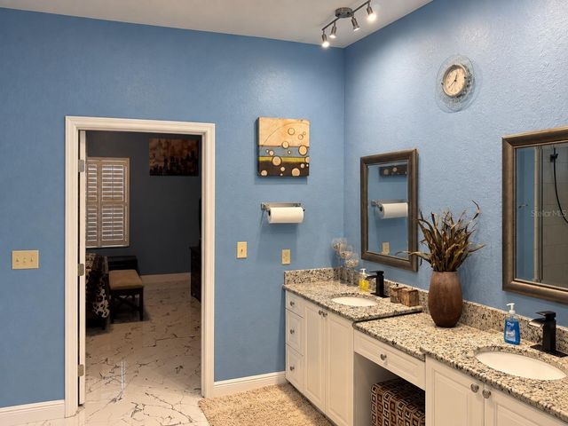 3009 W CLINTON STREET, Tampa, FL 33614