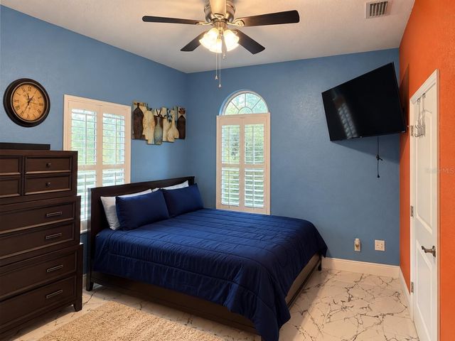 3009 W CLINTON STREET, Tampa, FL 33614