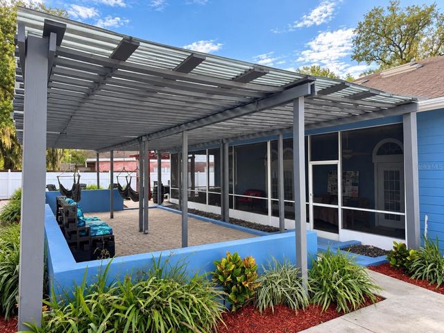 3009 W CLINTON STREET, Tampa, FL 33614